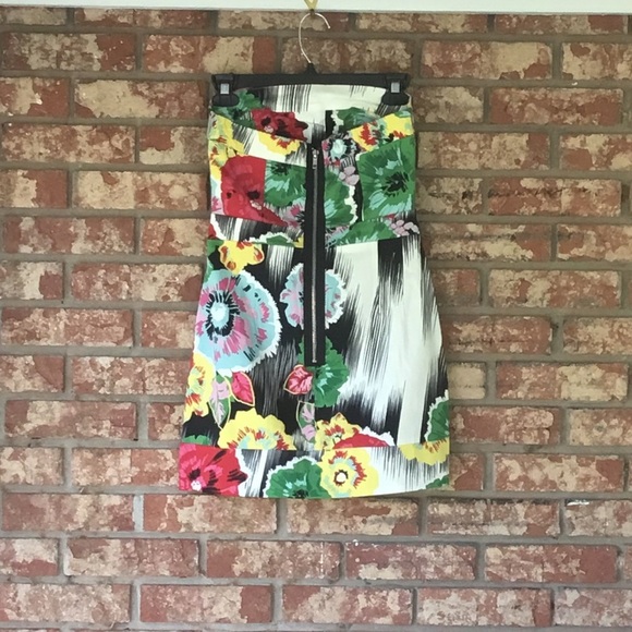 SPEECHLESS Strapless Dress - Picture 3 of 5